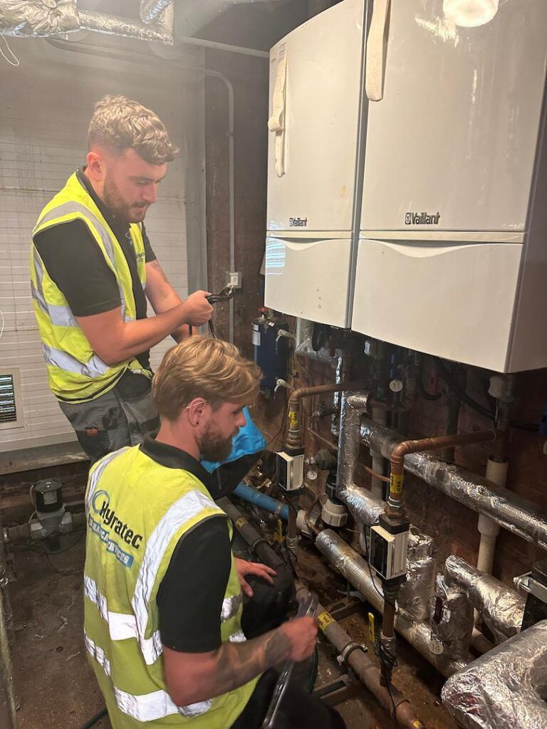 Checking pipe fittings